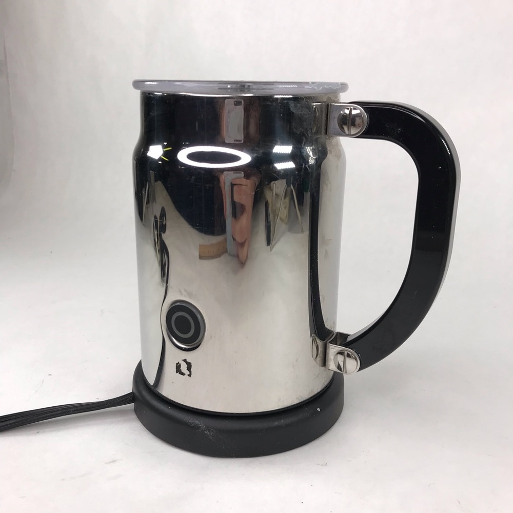 Nespresso Aeroccino Model 3190 Chrome Milk Warmer Frother Green Light